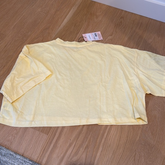 NWT Missguided yellow boxy oversized crop tee - Picture 3 of 3